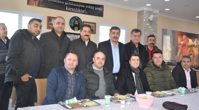 Silivri Cemevi'nde Kurban Lokması Dağıtıldı