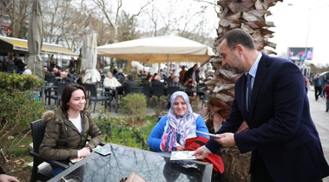 Kadınlara 8 Mart Hediyesi Dağıtıldı