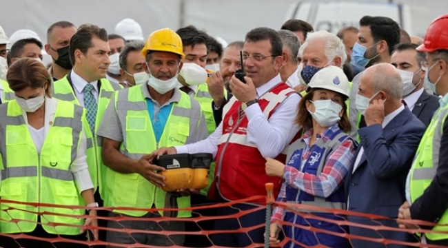 İmamoğlu Zafer Bayramında Yeni Metro İnşaatına İlk Harcı Döktü