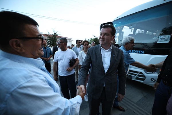 Başkan Bora Balcıoğlu Çeltik Mahallesi'nde Vatandaşlarla Buluştu