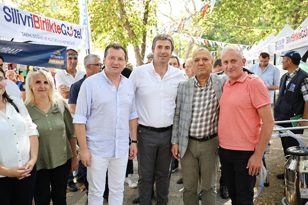 Başkan Balcıoğlu, Tarım Şenliği'nin İkinci Gününde De Stantları Ziyaret Etti