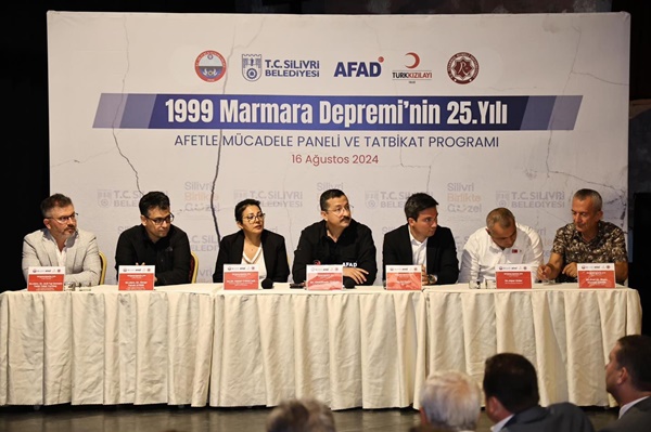 Silivri Belediyesi Tarafından Afetle Mücadele Paneli Gerçekleştirildi