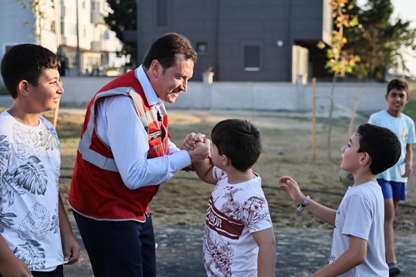 Başkan Balcıoğlu, Kavaklı ve Cumhuriyet Mahallelerinde Süren Park Yapım Çalışmalarını İnceledi