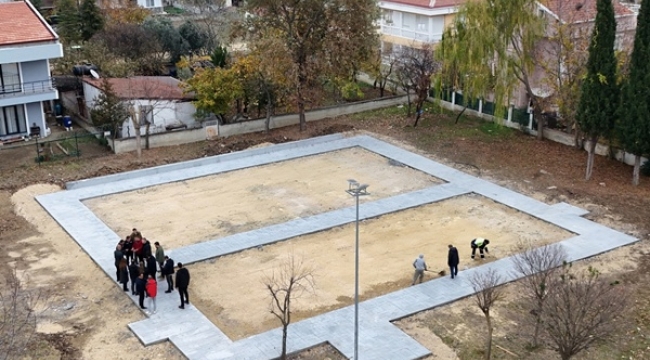 Başkan Balcıoğlu'ndan Gümüşyaka Mahallesine Yeni Park Müjdesi