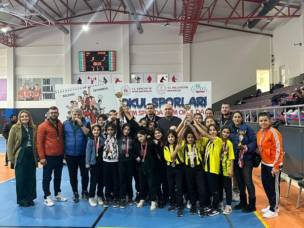 Okul Sporları Kapsamında Düzenlenen Futsal Turnuvası Tamamlandı