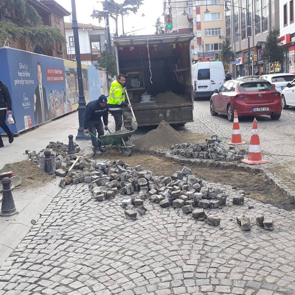 Silivri Belediyesi Yol ve Altyapı İyileştirme Çalışmalarına Devam Ediyor!