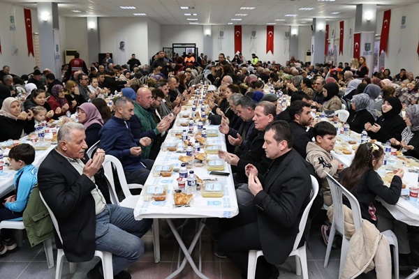 Başkan Balcıoğlu, Akören Mahallesi'nde İftar Programına Katıldı