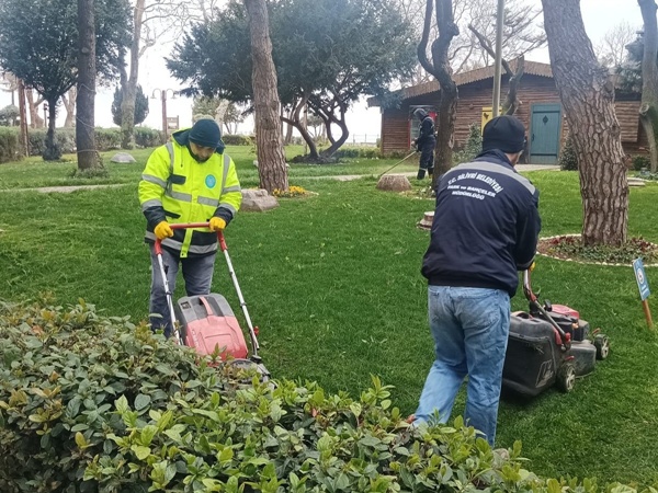 Silivri Belediyesi, Park ve Yeşil Alan Çalışmalarını Sürdürüyor