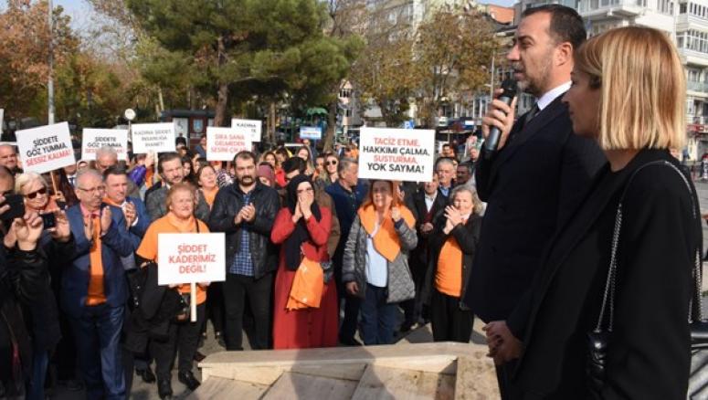 Yılmaz Çifti, Kadına Şiddete Karşı Yürüdü